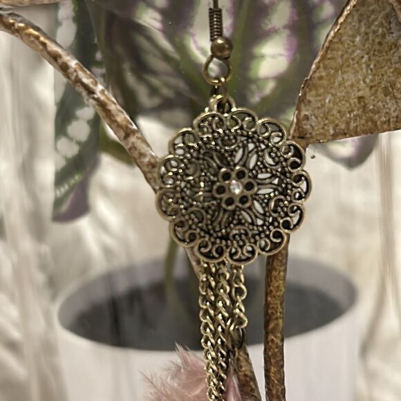 Feathered earrings  - Picture 2 of 4